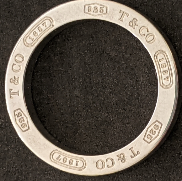 TCo 3 diamonds band ring sz 4.5 - Picture 8 of 9